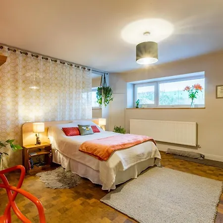 Stunning 4-bedroom With Wild Swimming Pool 度假居 Skelsmergh
